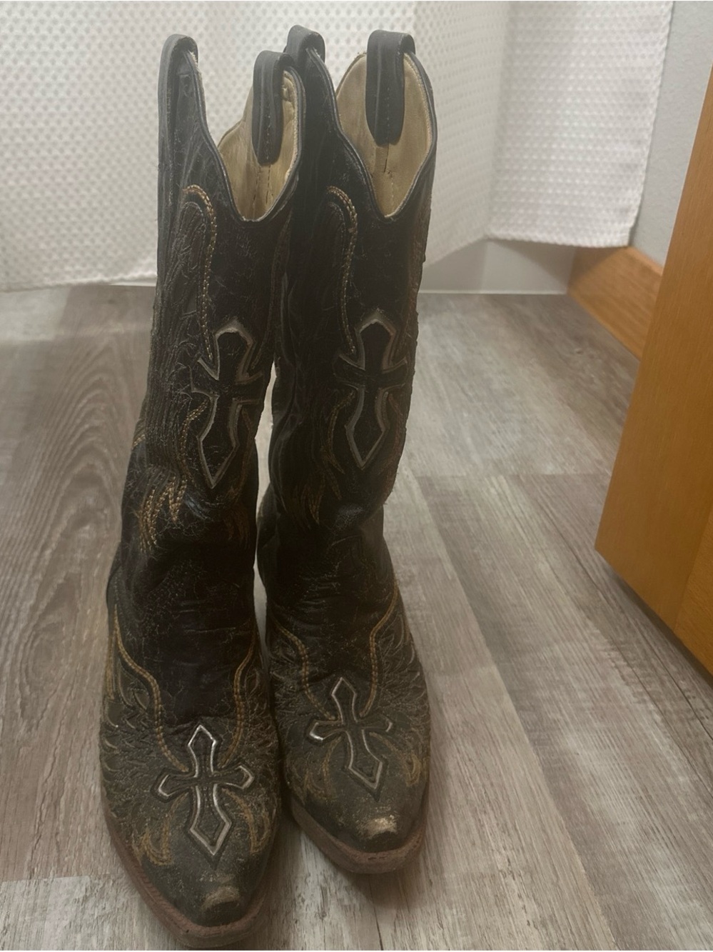 Women's Brown Embroidered Western Boots
